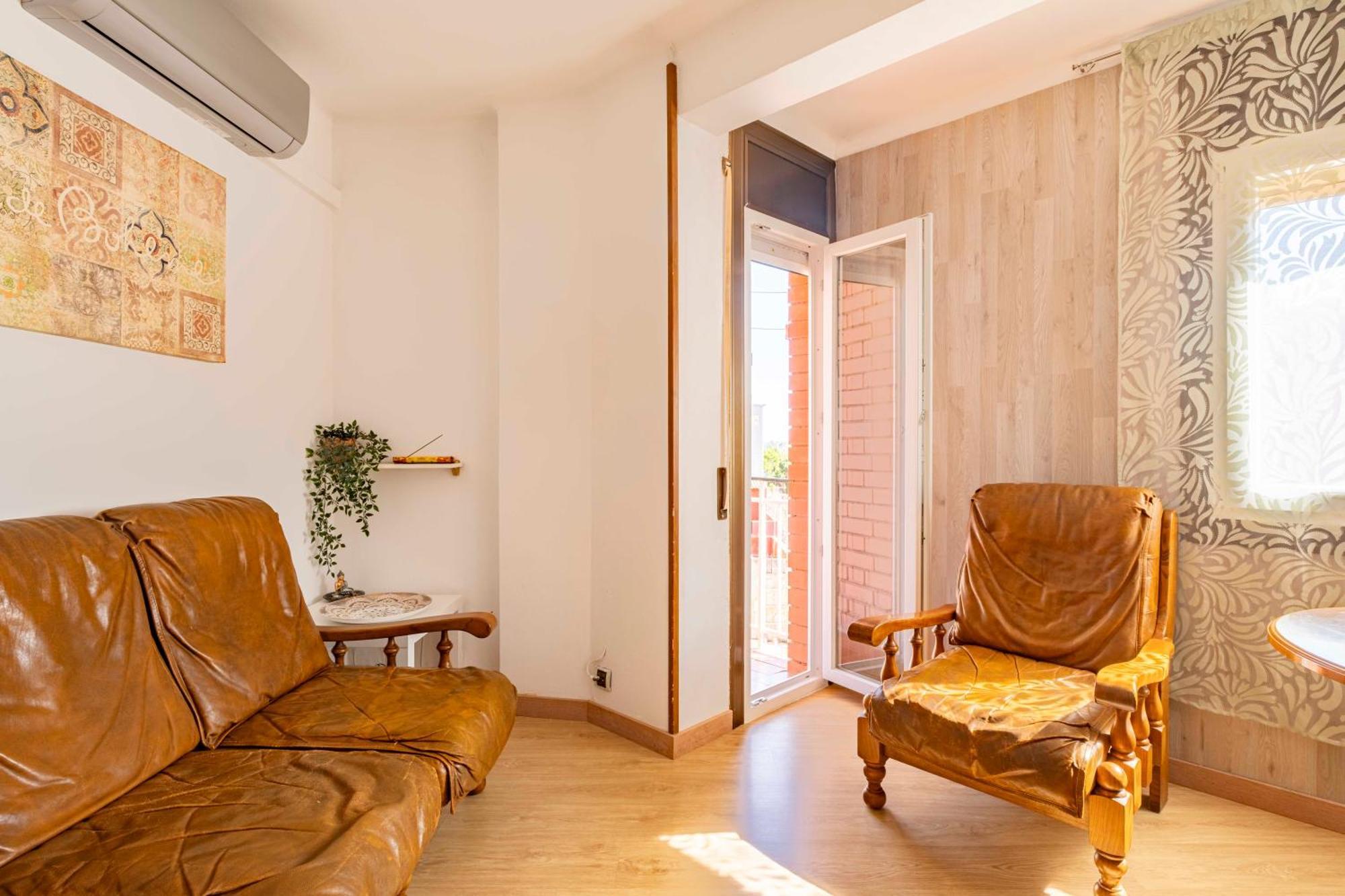 5 Min To The Sea And 15 Min To Barcelona Center Apartment Sant Adria de Besos Exterior photo