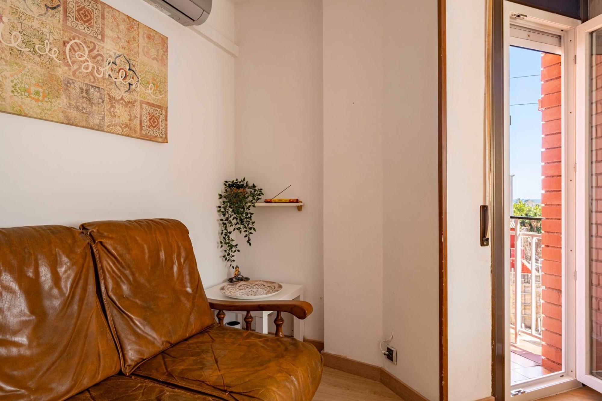 5 Min To The Sea And 15 Min To Barcelona Center Apartment Sant Adria de Besos Exterior photo