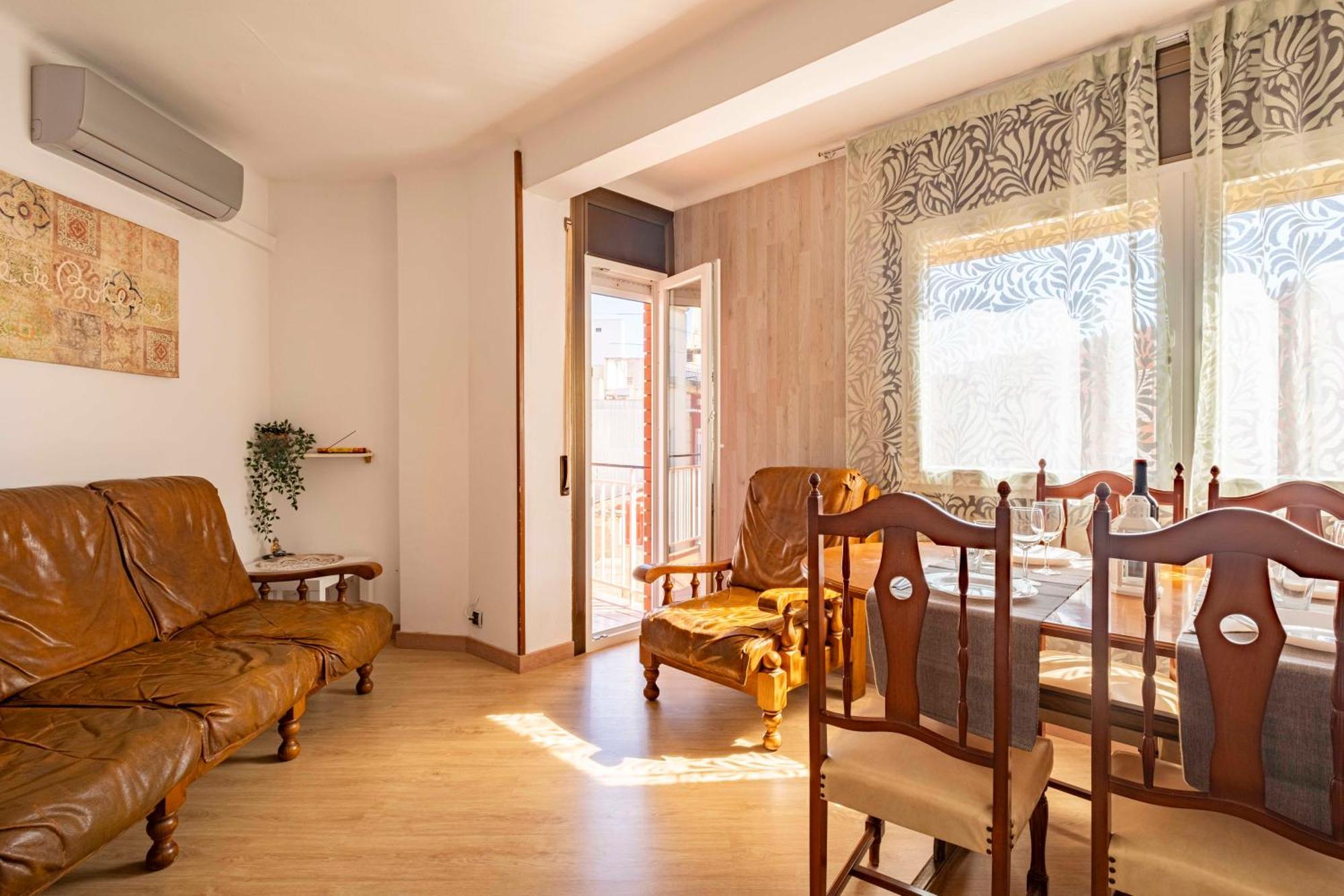5 Min To The Sea And 15 Min To Barcelona Center Apartment Sant Adria de Besos Exterior photo