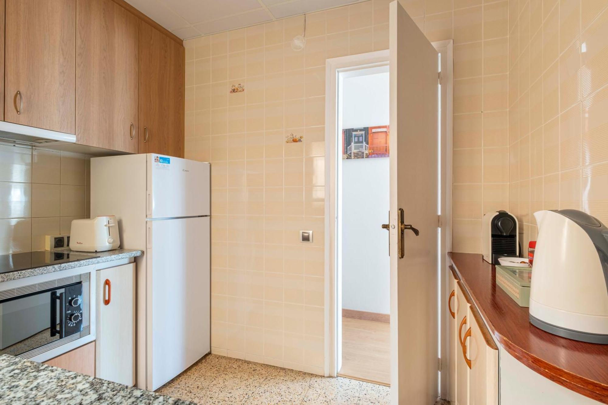 5 Min To The Sea And 15 Min To Barcelona Center Apartment Sant Adria de Besos Exterior photo