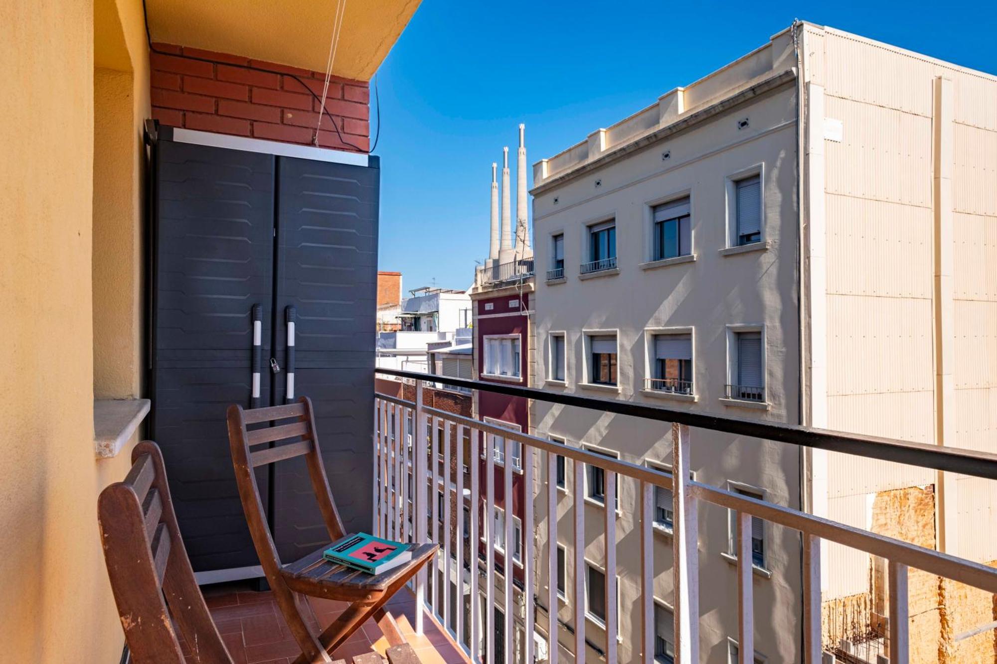 5 Min To The Sea And 15 Min To Barcelona Center Apartment Sant Adria de Besos Exterior photo
