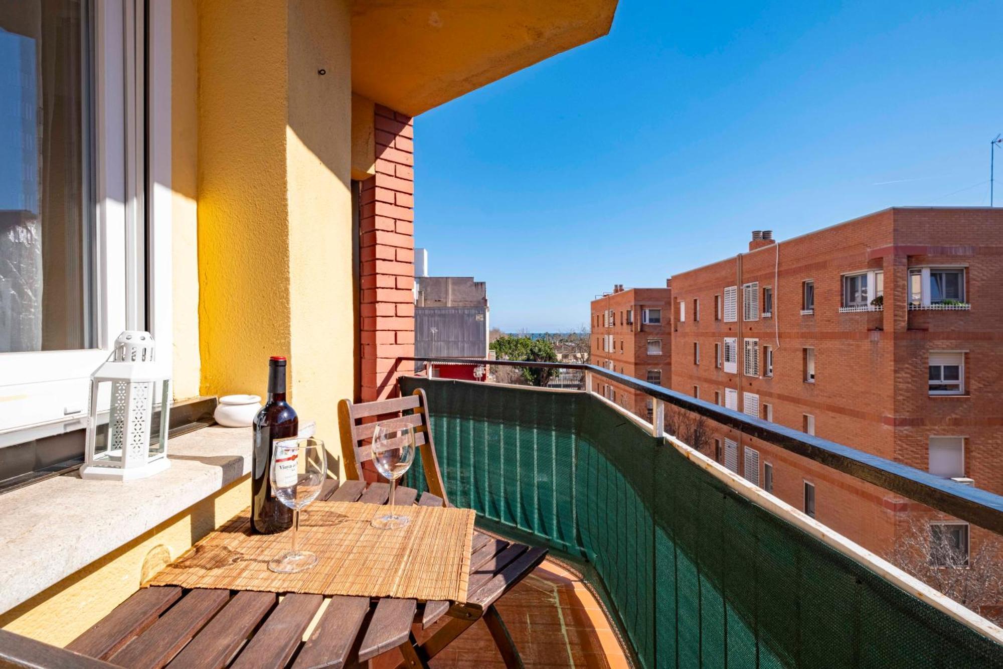 5 Min To The Sea And 15 Min To Barcelona Center Apartment Sant Adria de Besos Exterior photo